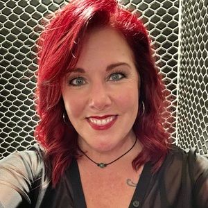 Meet your Posher, Angie